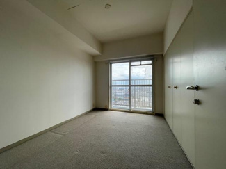 【洋室】 | グランドメゾン守山　2号棟