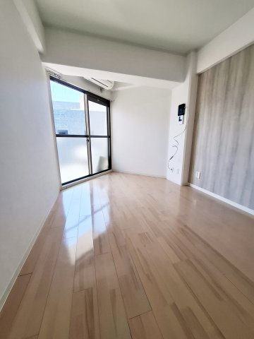 コート・サラ2の居間・リビング