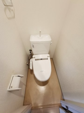 コート・サラ2のトイレ