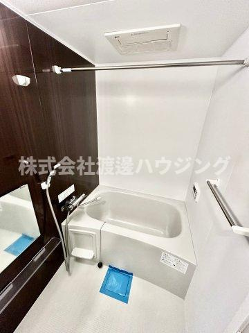 ライブガーデン江坂Ⅳの浴室