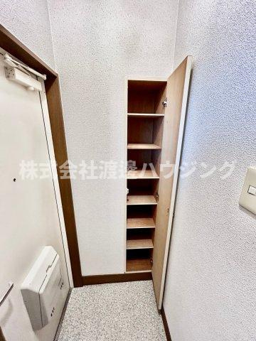 テラスパーク吹田の収納|玄関収納