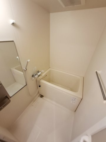 アッシュコート夙川公園の浴室