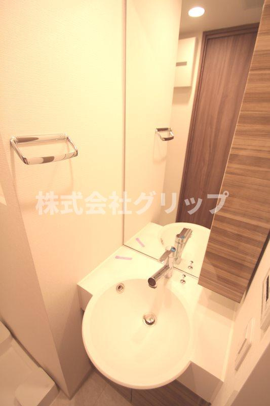 ガーラ・グランディ横濱関内の独立洗面台