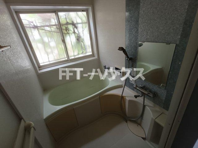 船橋市七林町貸家の浴室