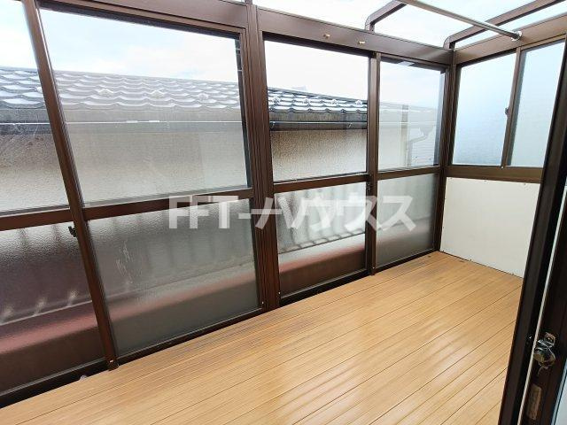 船橋市七林町貸家の居間・リビング