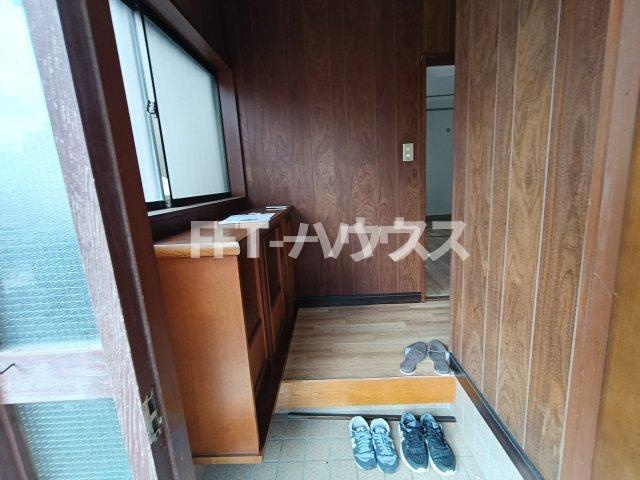 船橋市七林町貸家の玄関