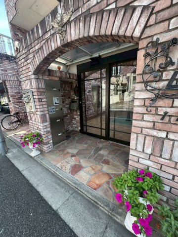 ラ・リヴェールのエントランス