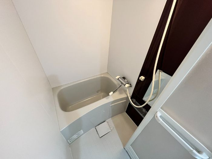 Acero箱崎の浴室