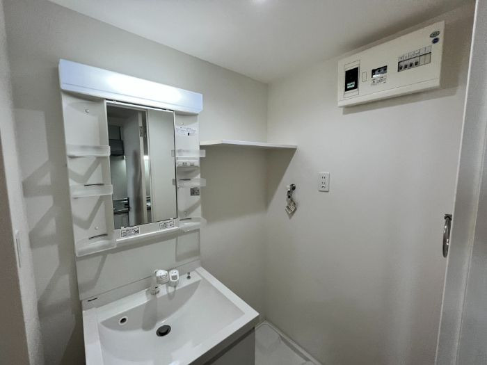 Acero箱崎の洗面所