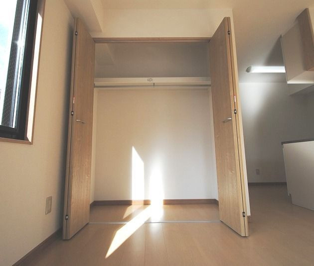 マル義ビルの内装