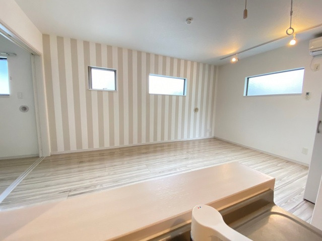 プラウド香住ヶ丘の居間・リビング