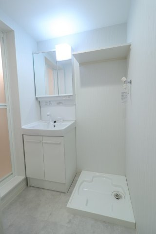 CRECIA香椎の洗面所