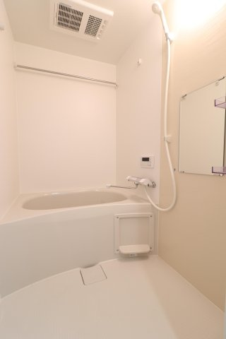 CRECIA香椎の浴室