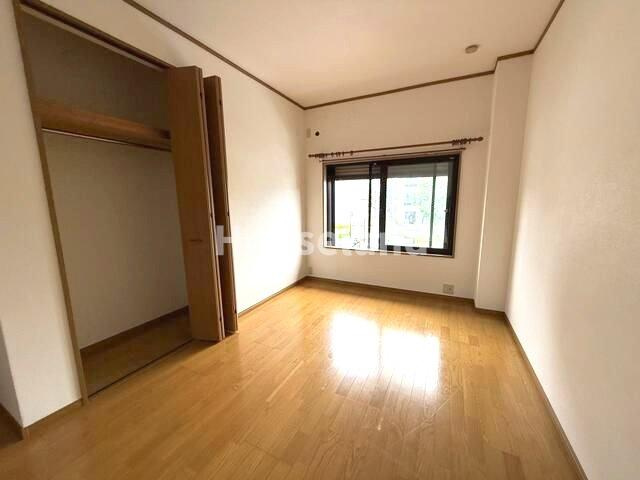 ヴィラねごろの洋室