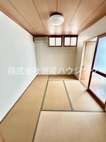 庄内栄町2丁目一戸建の和室