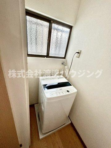 木川西3丁目テラスハウスの設備|室内洗濯機置場