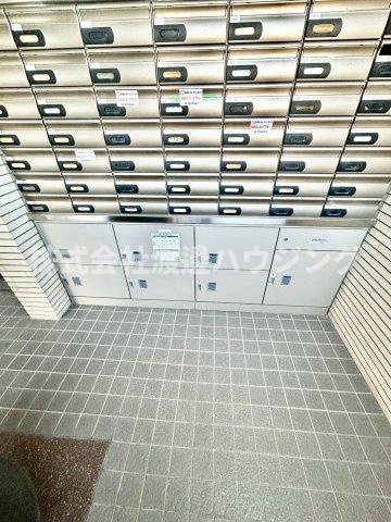 ウィスタリア三国のその他共用部分|宅配BOX付いてます