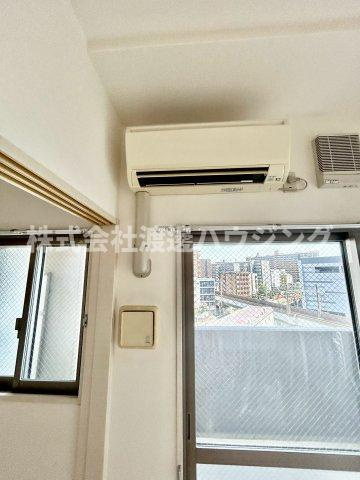 ウィスタリア三国の設備