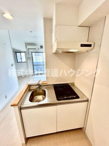 ウィスタリア三国のキッチン