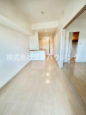 ウィスタリア三国の居間・リビング