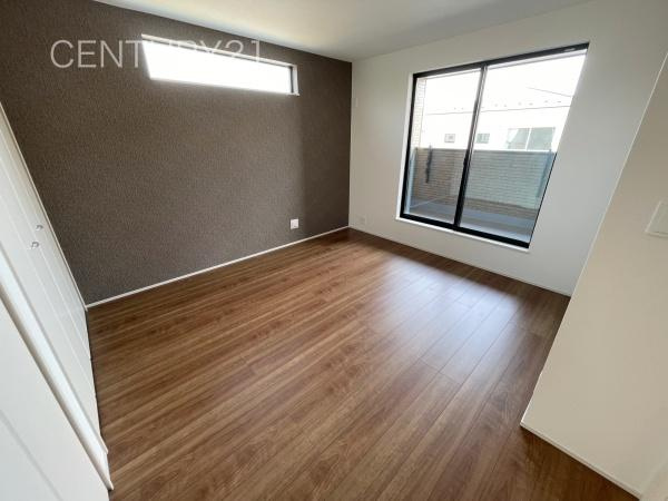 前橋市天川大島町B号棟の洋室|２面採光の明るい洋室です。