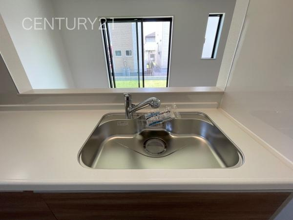 前橋市天川大島町B号棟のキッチン|ビルトイン浄水器付きです。