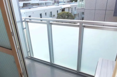 【バルコニー】 | ラグーザ馬事公苑