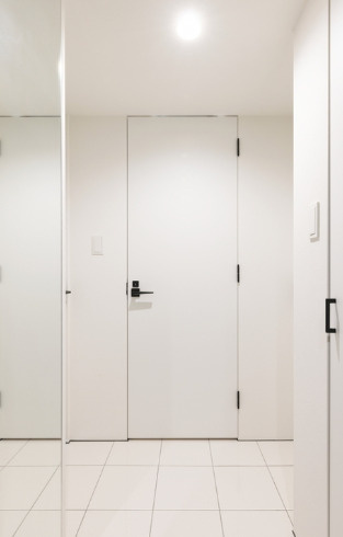 Reve Residence 高輪の玄関