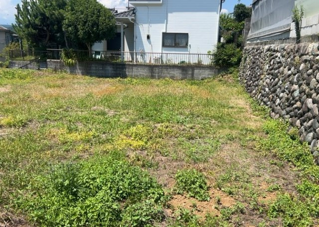 【外観】 | 土地の面積＝住宅面積ではありません。建ぺい率の問題などで、土地のある場所によって住宅を建てられる面積は限られています。高さもしかり、「土地」という言葉の中には、建築条件も含まれると考えておきましょう。
