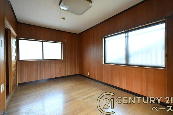 香芝市関屋北７丁目の中古一戸建の洋室|■現地撮影写真■広々とした洋室です！