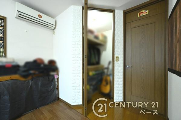 香芝市旭ケ丘４丁目の中古一戸建の収納|■現地撮影写真■全居室に収納を完備！