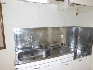 ヘリオス天神町レジデンス第一のキッチン