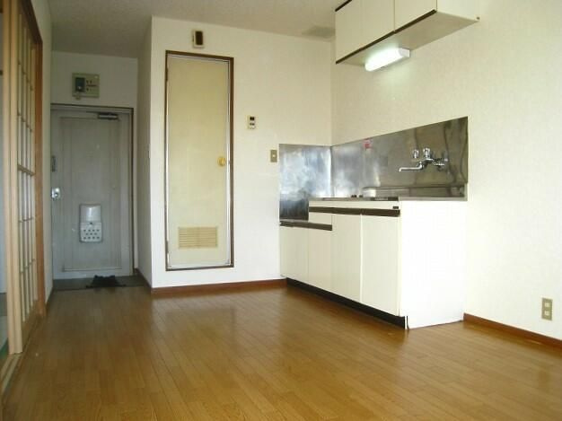 ヘリオス天神町レジデンス第一の居間・リビング