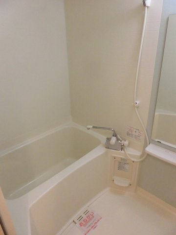 ロマネスク　Ａの浴室