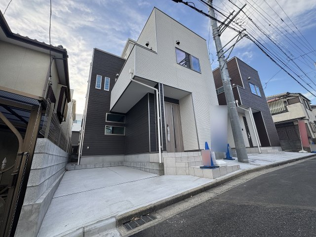 【外観】 | ふじみ野市南台2丁目　未入居一戸建住宅　全2棟　(ふじみ野店) | ～ZEH水準の省エネ住宅～
経済的にもオトク！高気密・高断熱で快適に過ごせます。