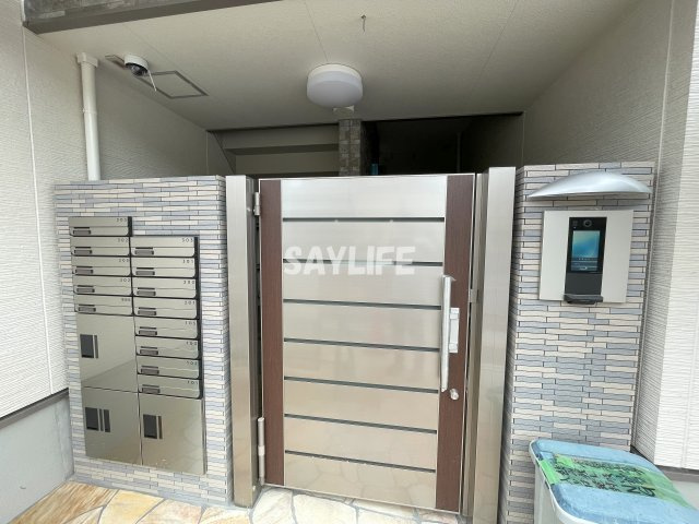 フジパレス野崎Ⅰ番館のエントランス