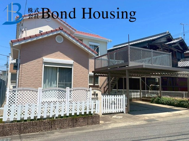 お車2台駐車可・お庭のある良質中古戸建　二見町東二見の外観