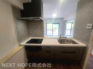 【キッチン】 | シティパーク武庫之荘 | 新品のシステムキッチンです♪対面式でお料理を作りながらリビングが見渡せます！！ぜひ現地でご確認ください！！