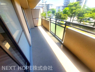 【バルコニー】 | シティパーク武庫之荘 | 陽当たり良好なバルコニーです♪お洗濯物もスッキリ乾きますね(^^)