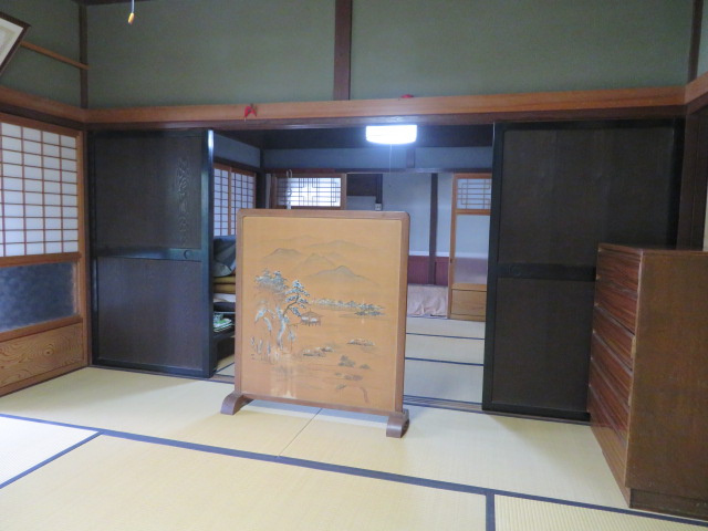 桟敷大嶋邸の和室|落ち着いた雰囲気の和室付きです