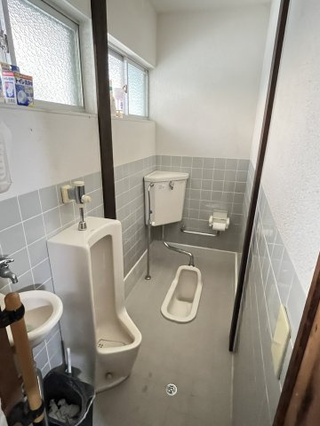 稲畑中古戸建（農地付き）のトイレ|トイレもきれいです