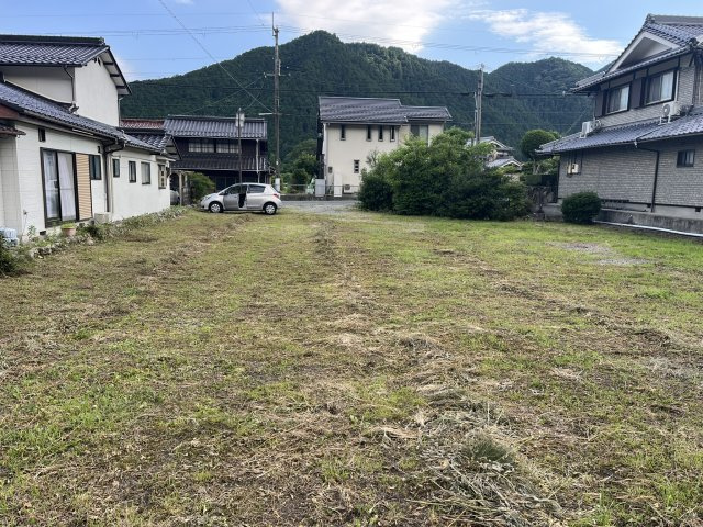 山南町和田売地（畑、山林付き）の外観