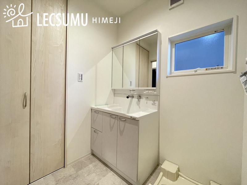 姫路市飾磨区今在家2丁目/新築戸建の独立洗面台