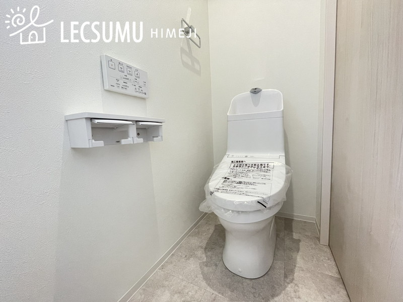 姫路市飾磨区今在家2丁目/新築戸建のトイレ