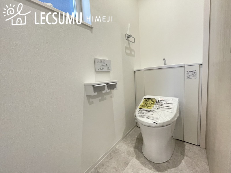 姫路市飾磨区今在家2丁目/新築戸建のトイレ