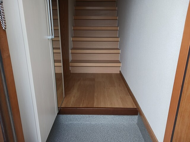 アルカサール幸　Ａの玄関