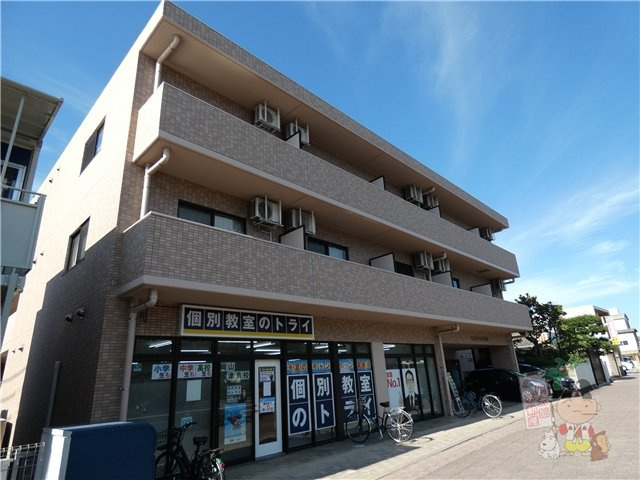 クレセール津島の外観