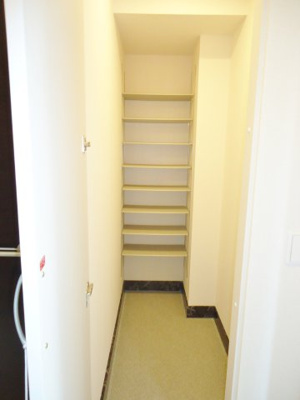 【玄関】 | KRANE　A棟 | シューズボックス