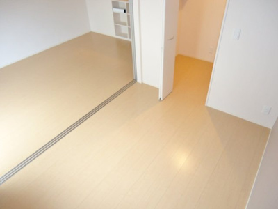 【寝室】 | KRANE　A棟 | 洋室3.9帖