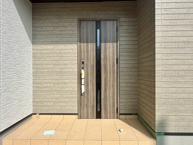 香美市土佐山田町宝町2期5棟 1号棟の玄関|毎日通る玄関はこちらです